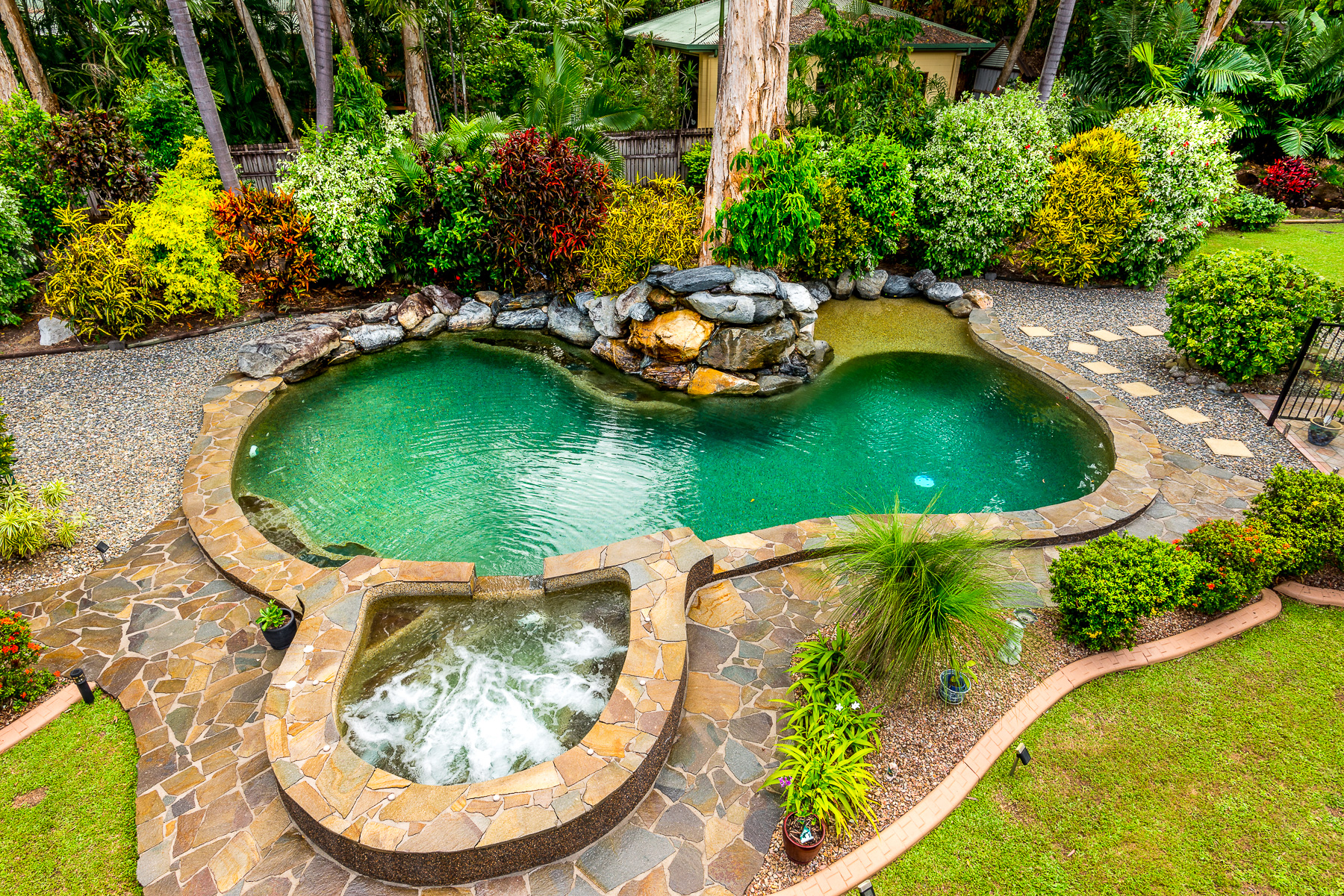 Cairns Real Estate Properties in Cairns, Cairns Northern Beaches